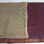 One-side zari border hand printed Sungudi cotton sarees with zari lines in the pallu - Image 2
