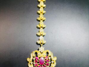 Chidambaram Covering Gold Platted oval design maang tikka