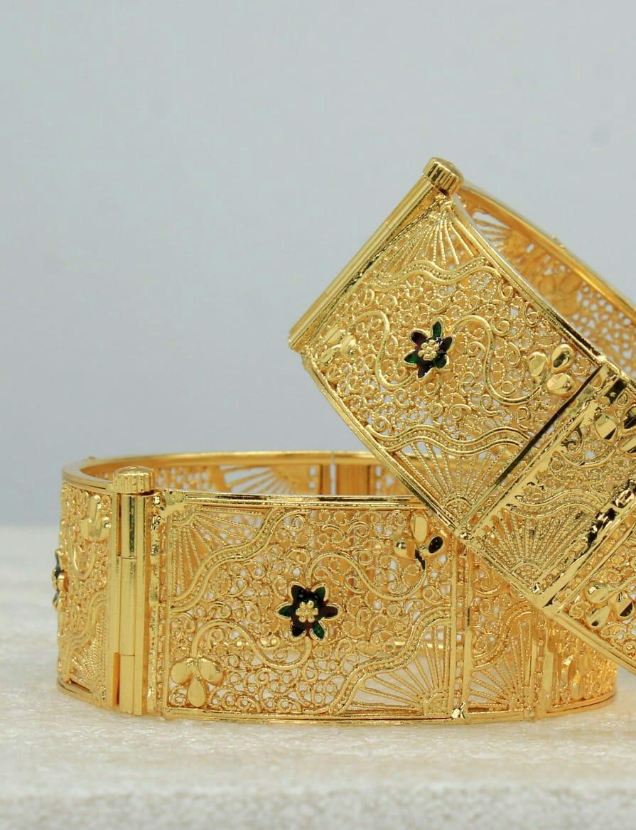 Gold hand sales kada design