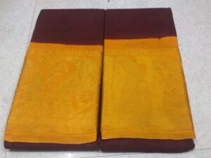 Wide border plain sungudi cotton sarees with zari border on both sides, Maroon