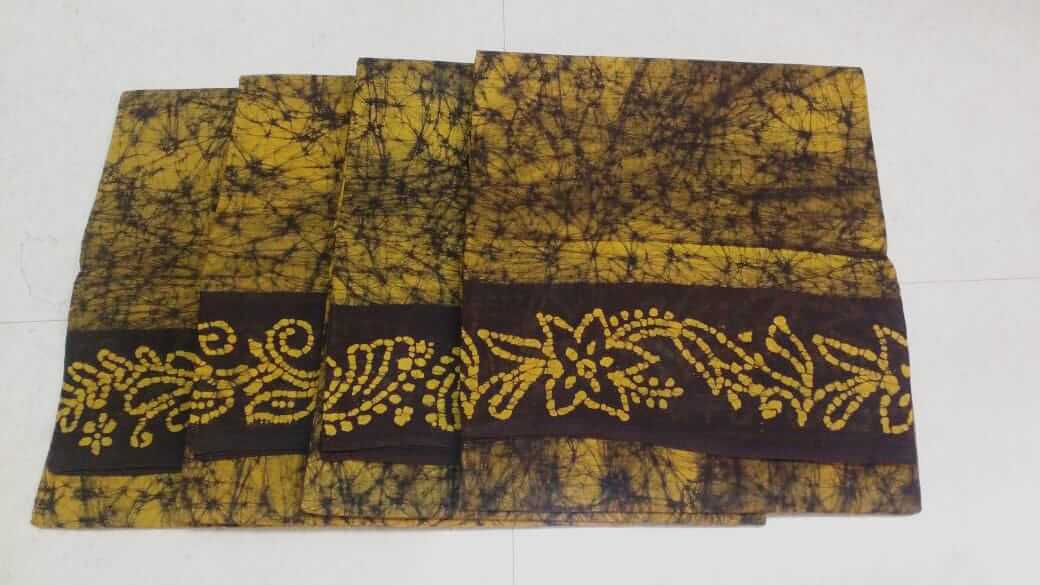 Hand-wax crack batik print on Sungudi cotton sarees