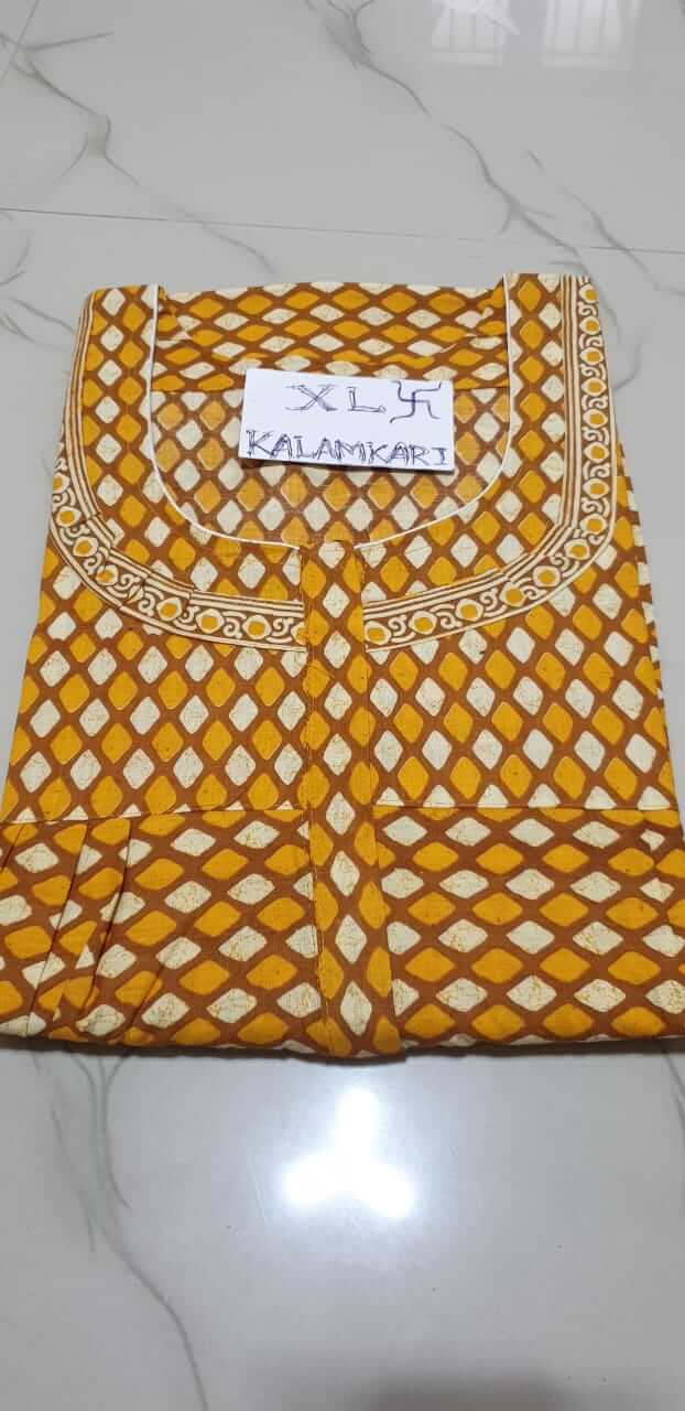 Dhalavaipuram Women's Swasthik Kalamkari Cotton Nighty