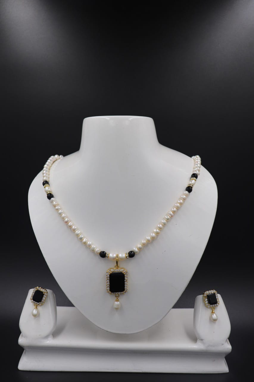 Buy Single Line Real Natural Freshwater Pearl Necklace, Earrings, Ring,  Bracelet Set Online | Surat Diamond