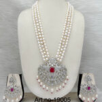 Hyderabad Pearl Necklace with Earrings - Image 3