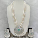 Hyderabad Pearl Necklace with Earrings - Image 5